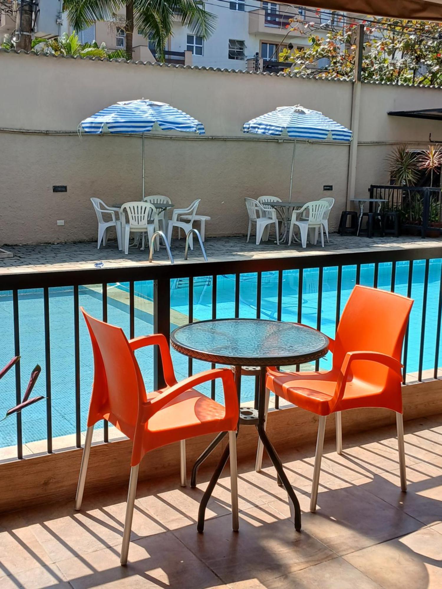 Parque Estacionamento E Piscina Hotel 4*